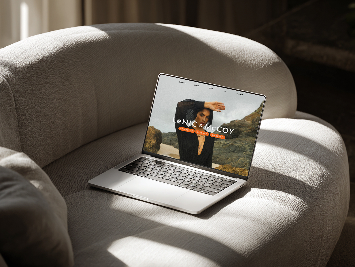 스크롤 인터랙션 기반 웹사이트 UI 디자인 히어로 이미지 | 얼리스마터 EarlySmarter